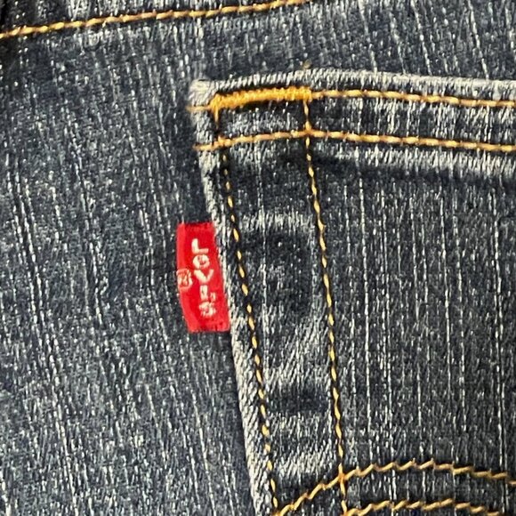 Levi's 518 Women's Size 11M Super Low Bootcut Medium Wash Denim Blue Jeans - Picture 8 of 11
